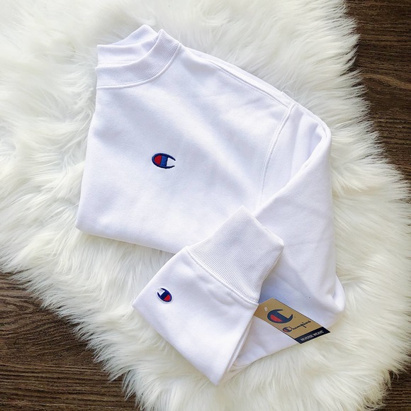 Champion Tops - Reverse Weave Champion Crop Crewneck Sweatshirt